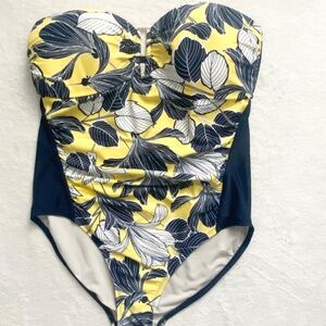 Merona Floral Padded Bandeau One-Piece‎ Swimsuit Large